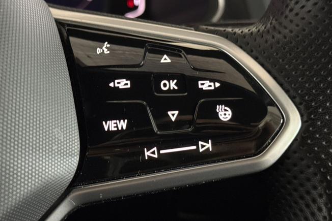 VOLKSWAGEN Tiguan Photo 17