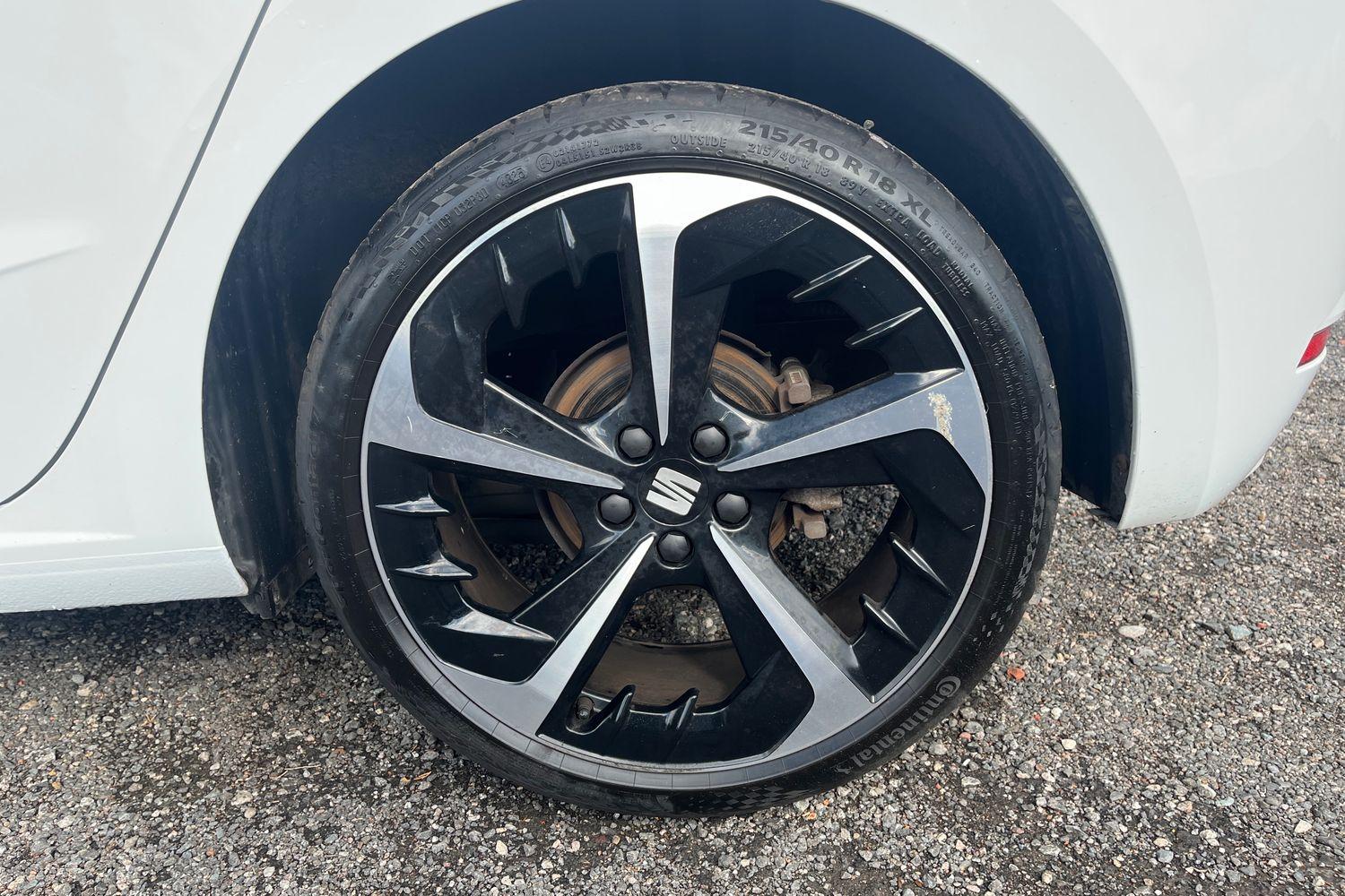 SEAT IBIZA Photo 31
