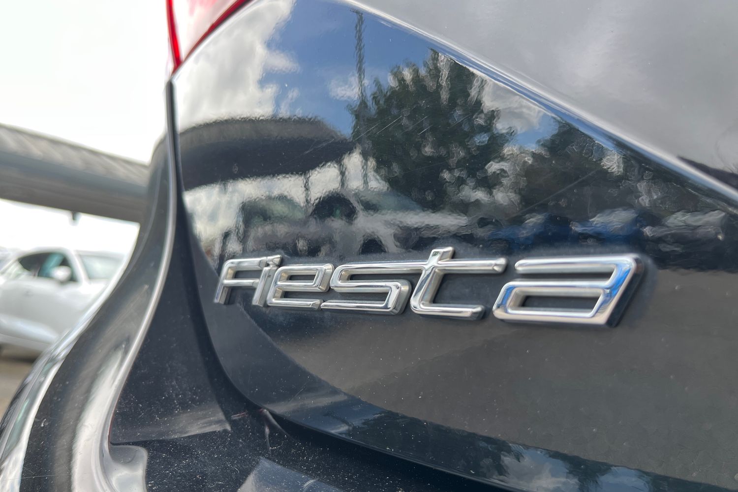 Ford FIESTA Photo 38
