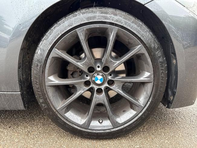 BMW 3 Series Photo 5