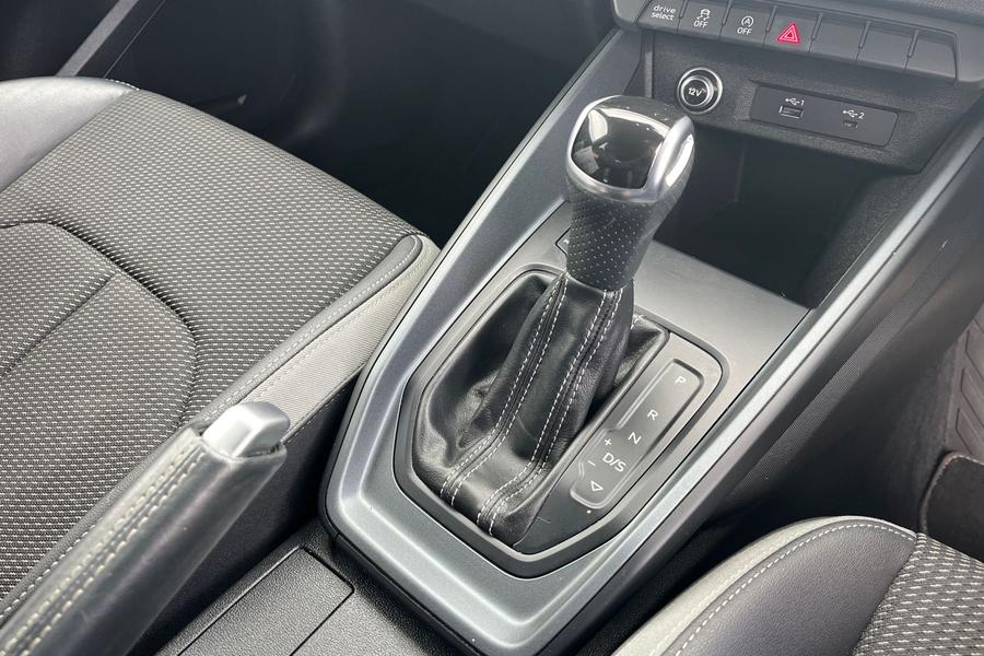 Audi A1 Photo autoimg-8bbb7653b42ee43140d9e0fd558385e1ba5e1f0e.jpg