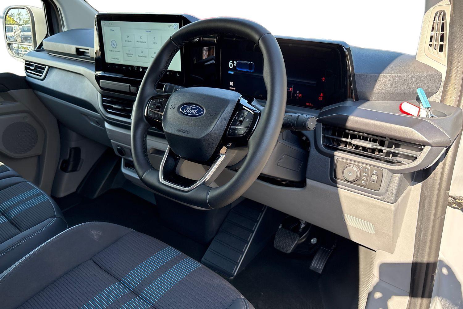 Ford E-TRANSIT CUSTOM Photo 13