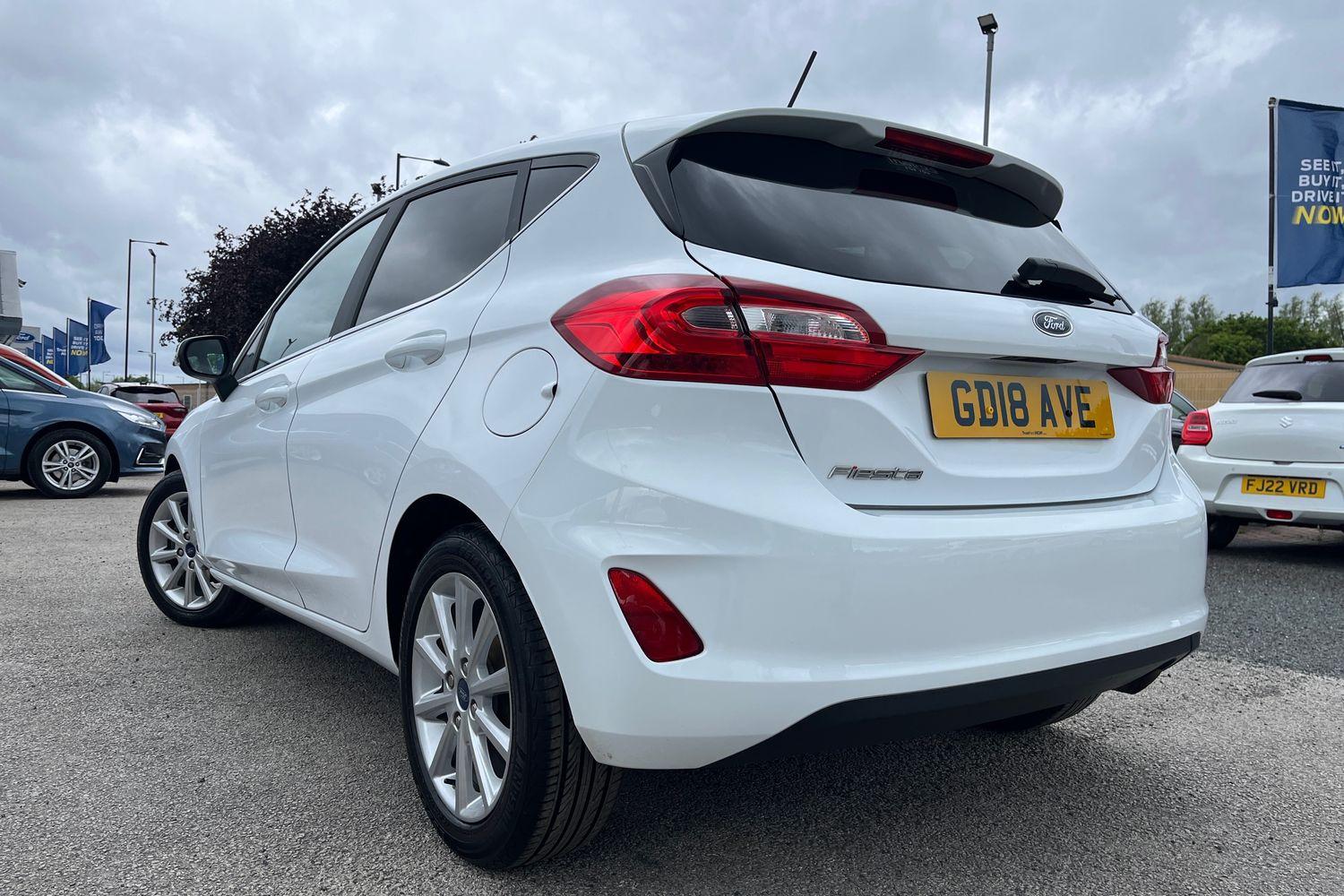 Ford Fiesta Photo 37