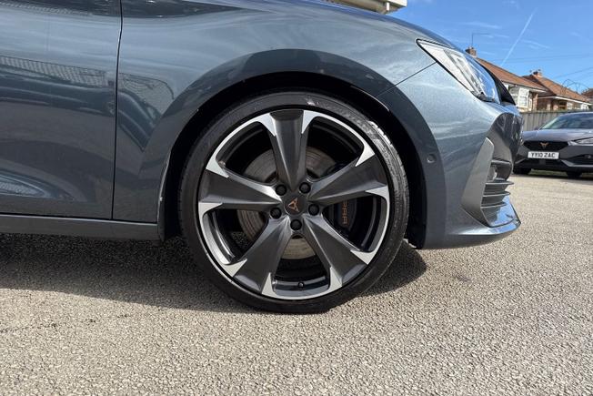 CUPRA Leon Photo 5