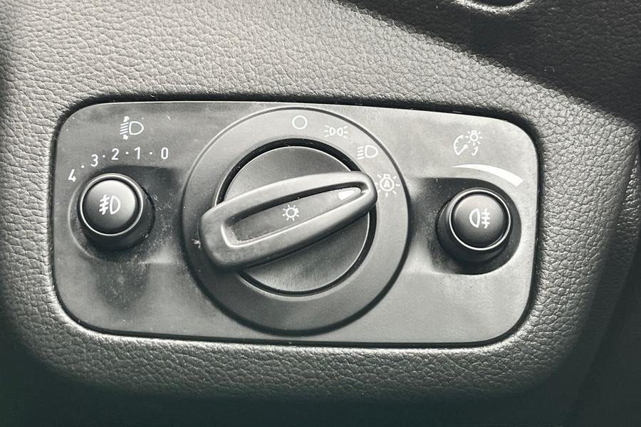 Ford KUGA Photo autoimg-8bc2638736bfb4ba56bd5dc31cb436733ffc61aa.jpg