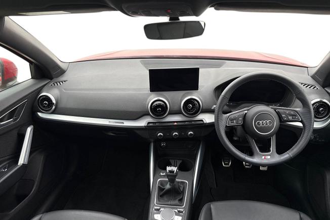 AUDI Q2 Photo 10