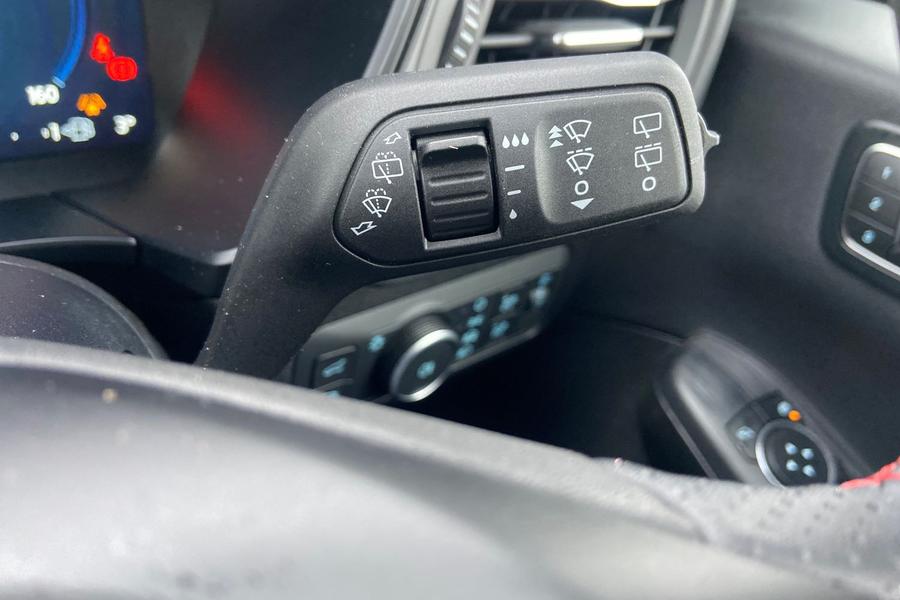 Ford Kuga Photo autoimg-8bc466552106a4f3879fdd026edc4d10394260d2.jpg