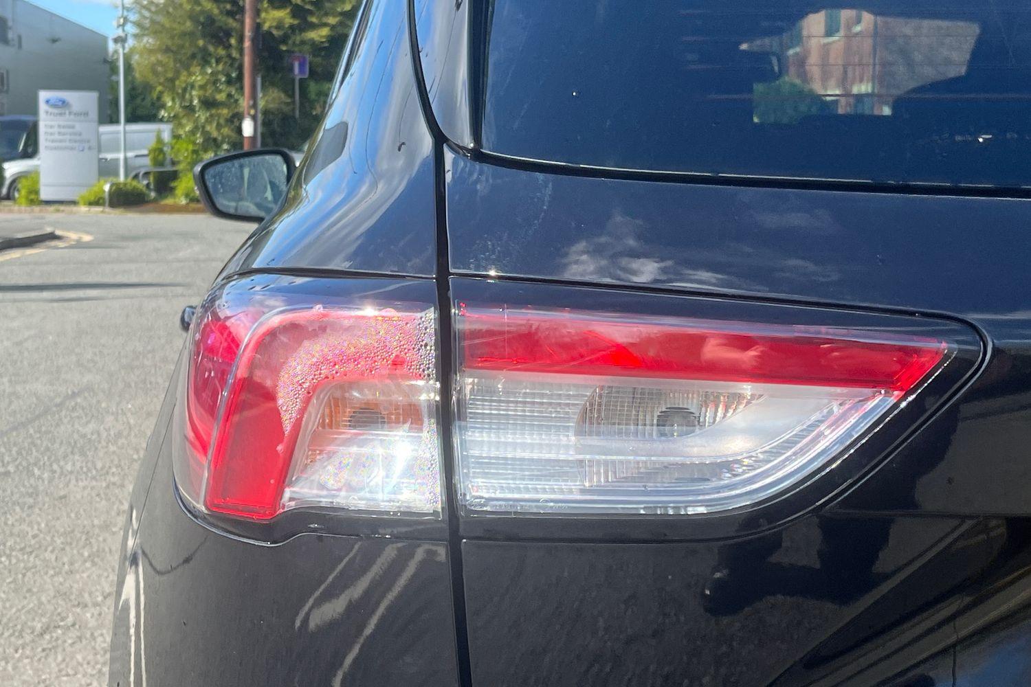Ford KUGA Photo 25