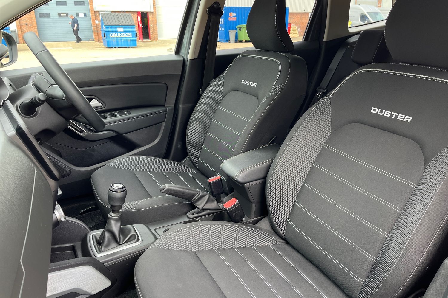 Dacia Duster Photo 18