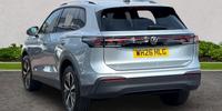 Volkswagen Tiguan Photo 2
