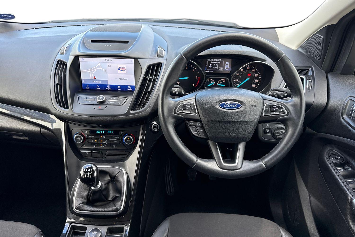 Ford KUGA Photo 10