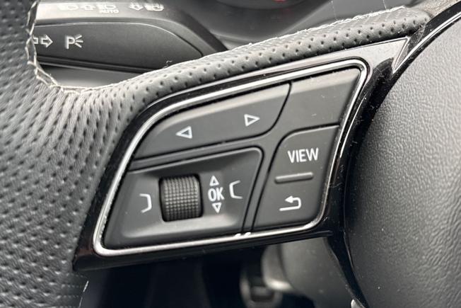 AUDI Q2 Photo 16