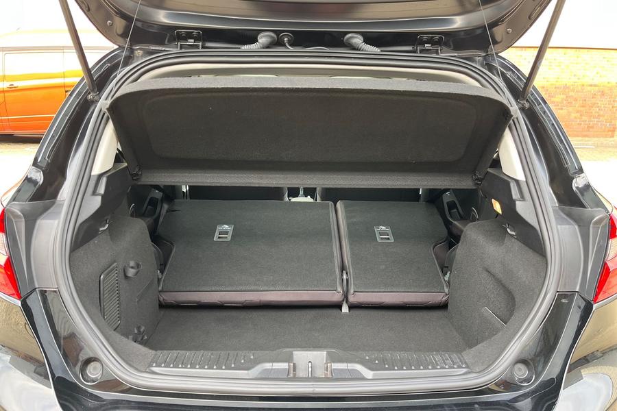 Ford Fiesta Photo autoimg-8bd521dca790866a37f92b06e06de90444cd3d74.jpg
