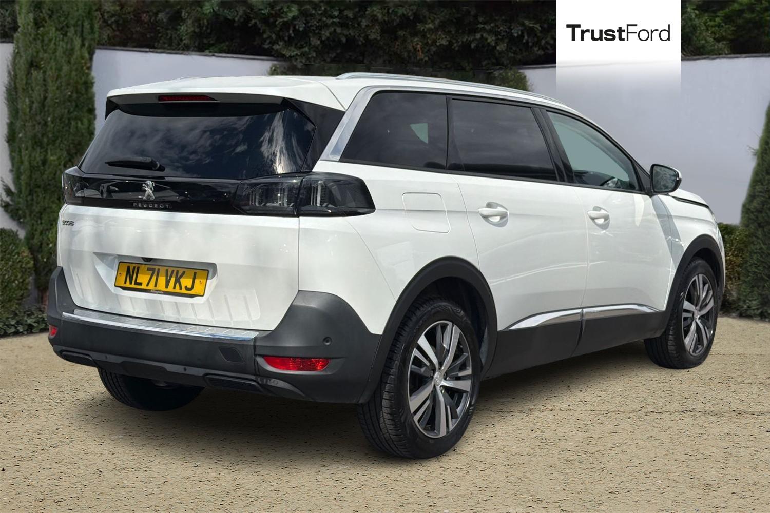 Peugeot 5008 Photo 3