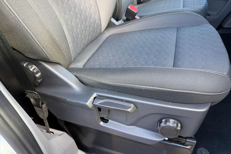 Used Ford TOURNEO CUSTOM WN26TXR 17