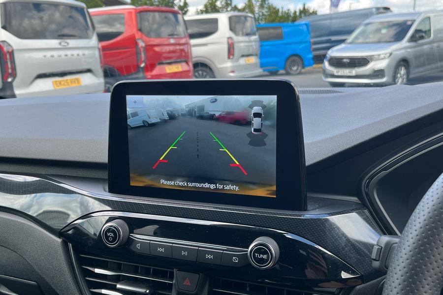 Ford KUGA Photo autoimg-8bd7c8df4fcf0ea95afe309ebe2d4c7482f9cb03.jpg