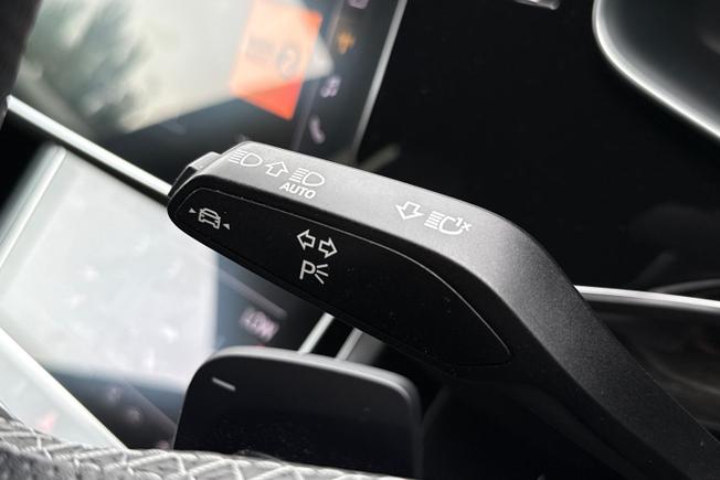 AUDI Q8 Photo 40
