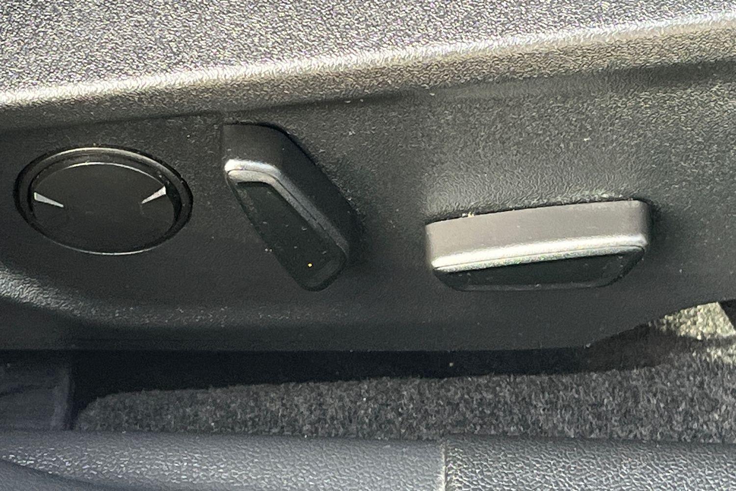 Ford FOCUS Photo 30