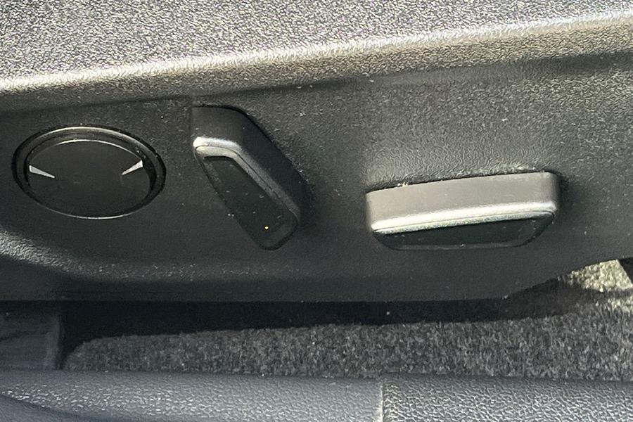 Ford FOCUS Photo autoimg-8bd925e8946ae3d62bf67c4b3e57703ab9b73860.jpg