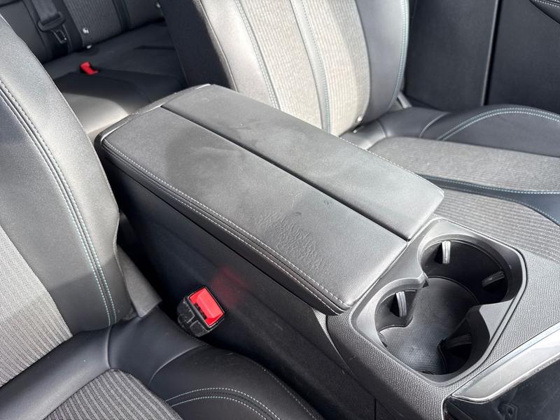 Used Peugeot 3008 EK22WWT 40