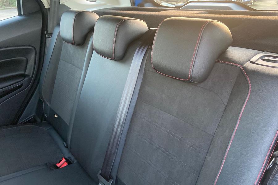 Ford EcoSport Photo autoimg-8bdbbd39bd0e2723d32dd6573ee45f8472c4abbe.jpg