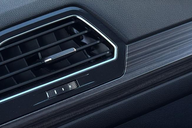 VOLKSWAGEN Tiguan Allspace Photo 41