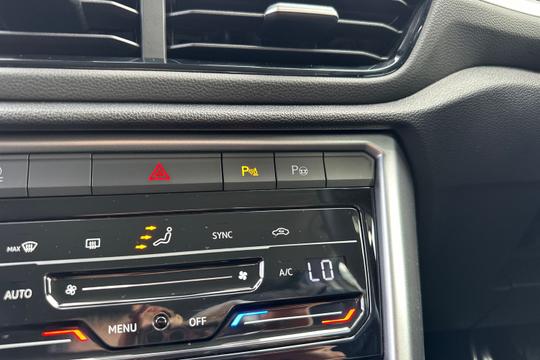 Volkswagen T-roc Photo autoimg-8bdf4cfd492c6fd09c34559f63b4ecfb21f88ca0.jpg