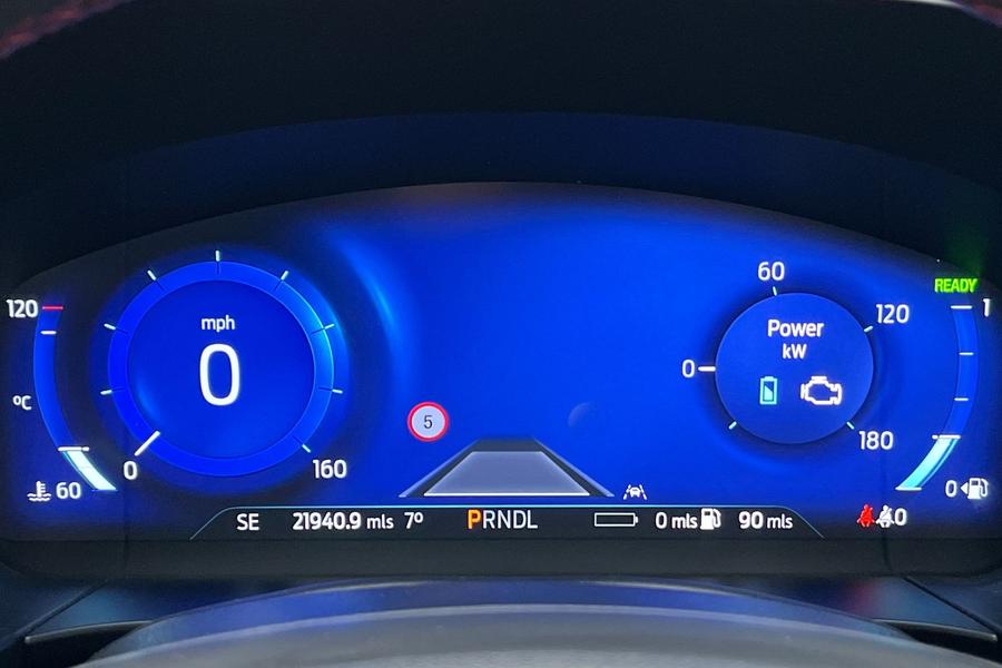 Ford KUGA Photo autoimg-8bdf7db33cc6b46c329defa924bbb33517898401.jpg