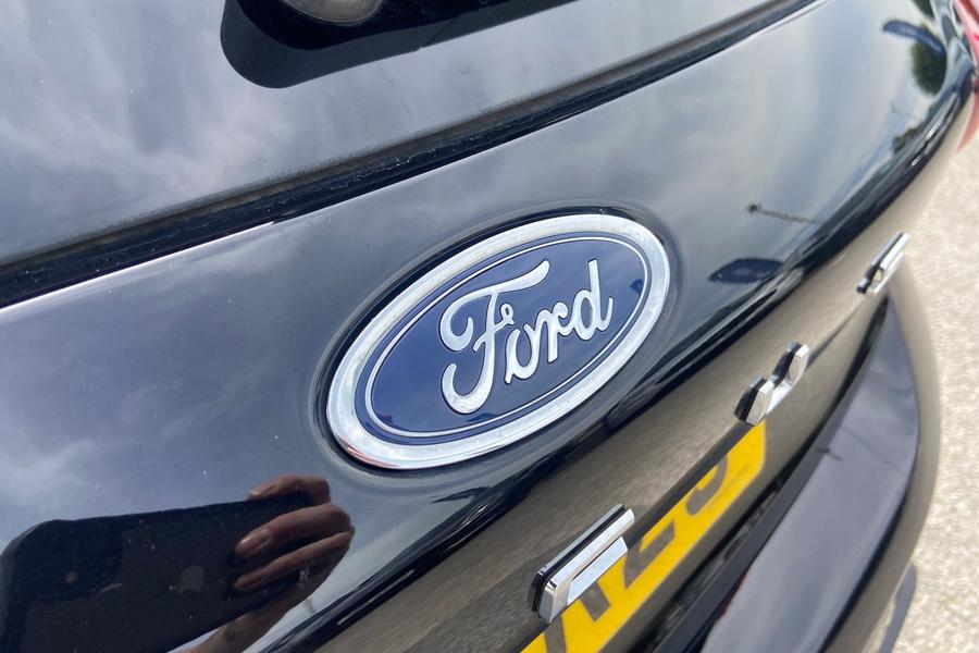 Ford FOCUS Photo autoimg-8be05c802a73fc87af49f958078eeae7857e5cd5.jpg