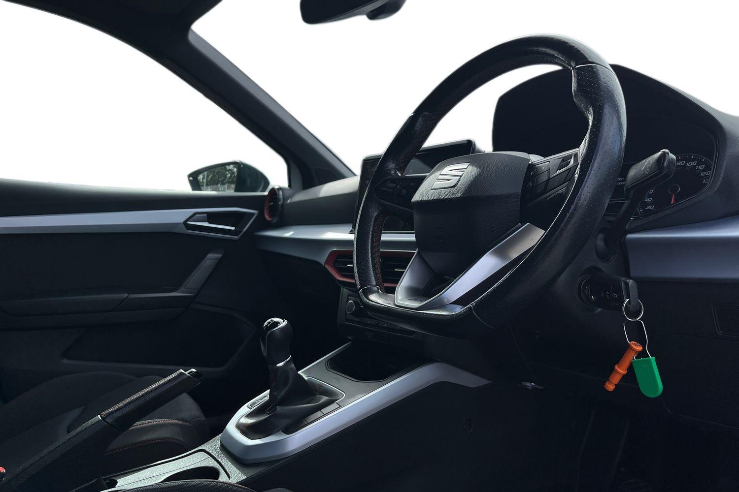 SEAT Arona Photo 8