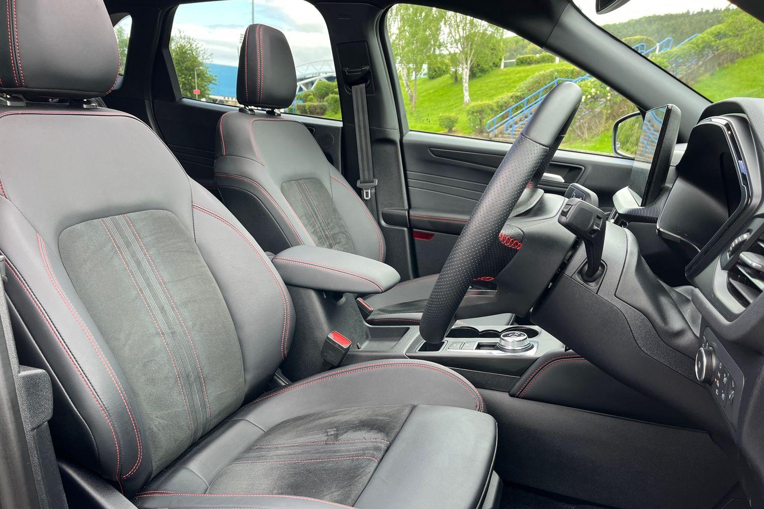 Ford KUGA Photo 16