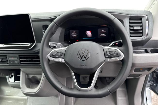VOLKSWAGEN Crafter Photo 11