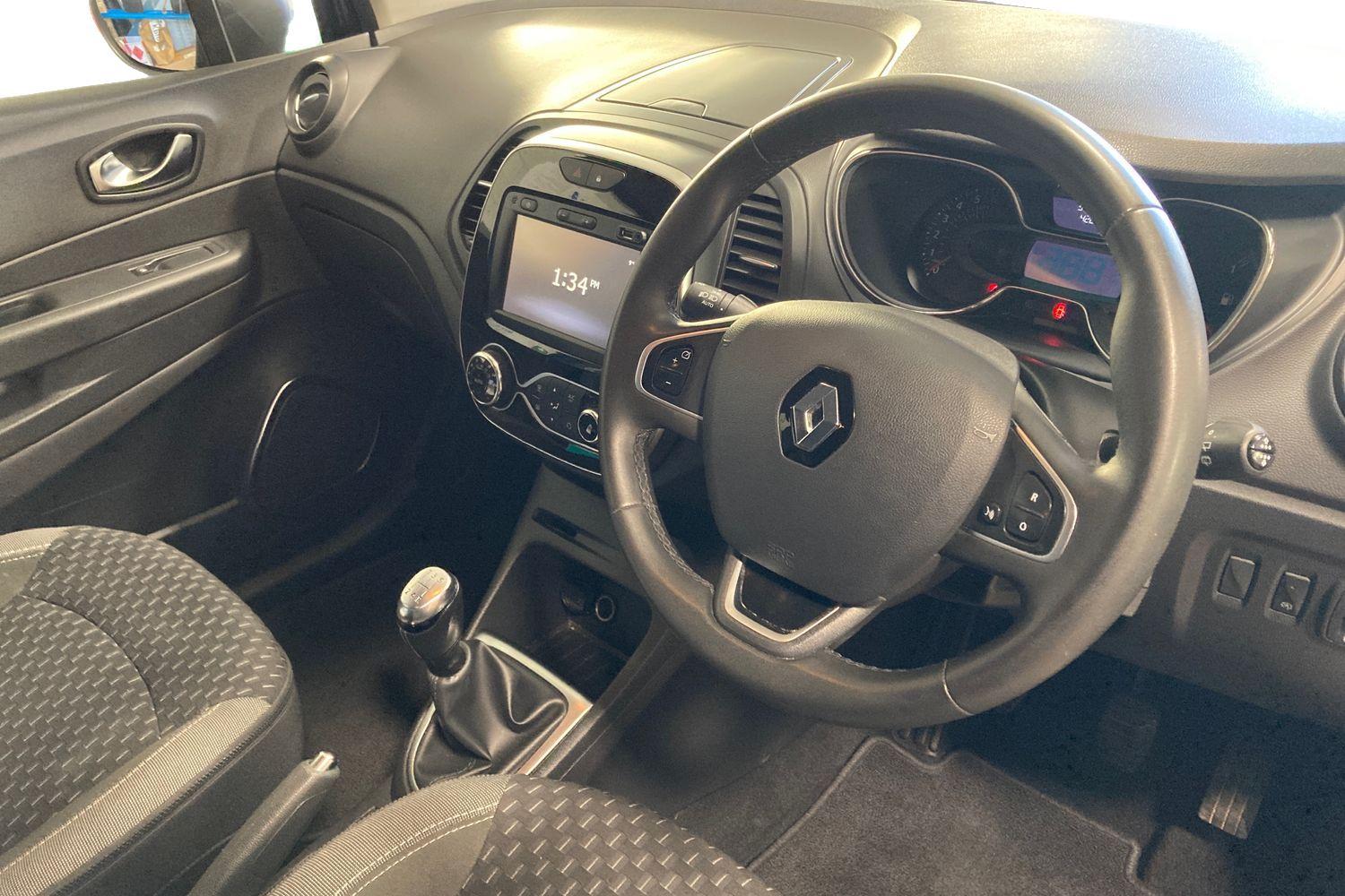 Renault CAPTUR Photo 7