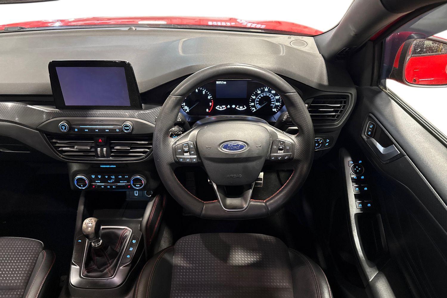 Ford Focus Photo 10