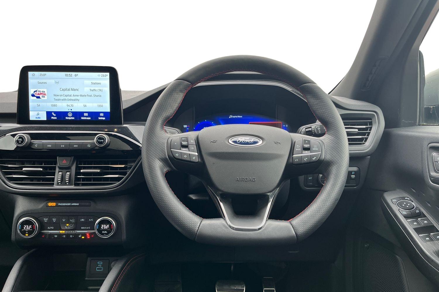 Ford KUGA Photo 10