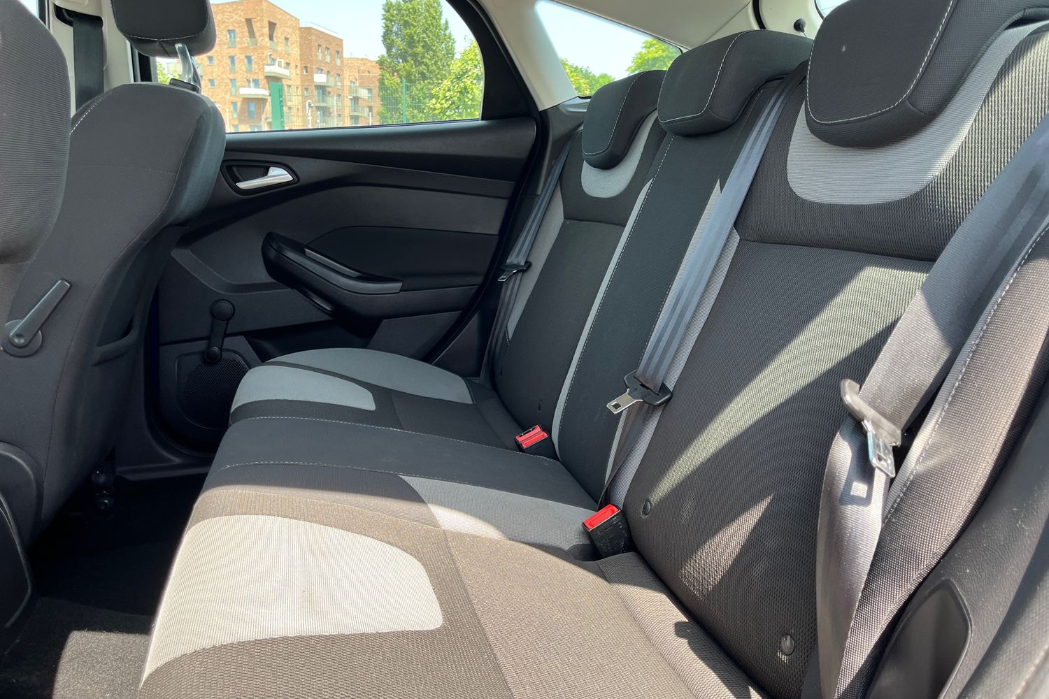 Ford FOCUS Photo 19