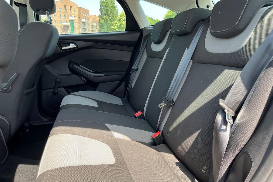 Ford FOCUS Photo autoimg-8bfb76f1a6f1f85125d4ca214f5a94b9ee473879.jpg