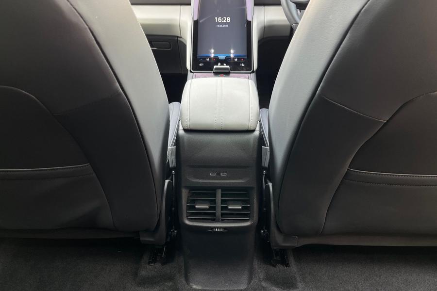 Ford Explorer Photo autoimg-8bffbb47b2450653244bfd799ffa572ce6e87979.jpg