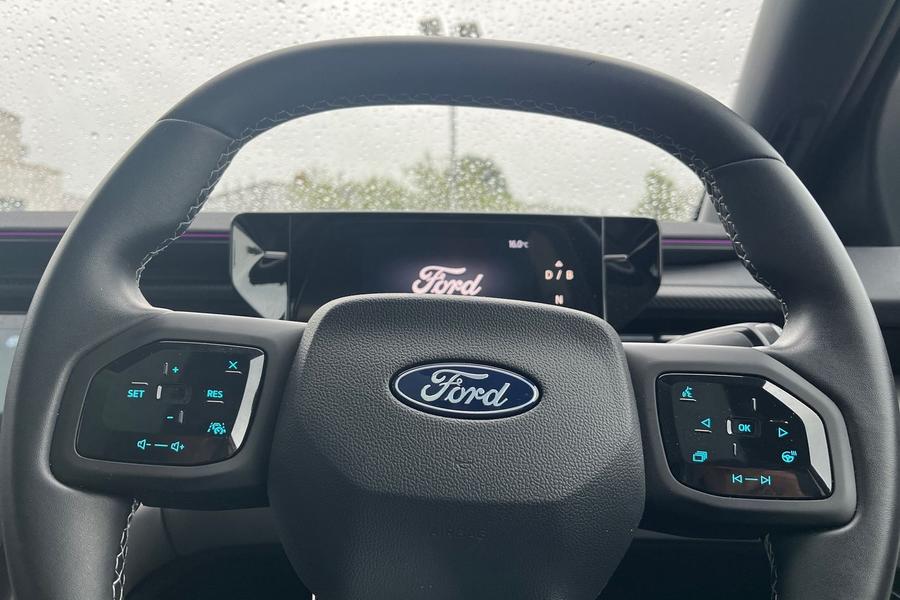 Ford EXPLORER Photo autoimg-8bffcda9dd52d4492a19f080d1c5fc3ada1b7e9c.jpg