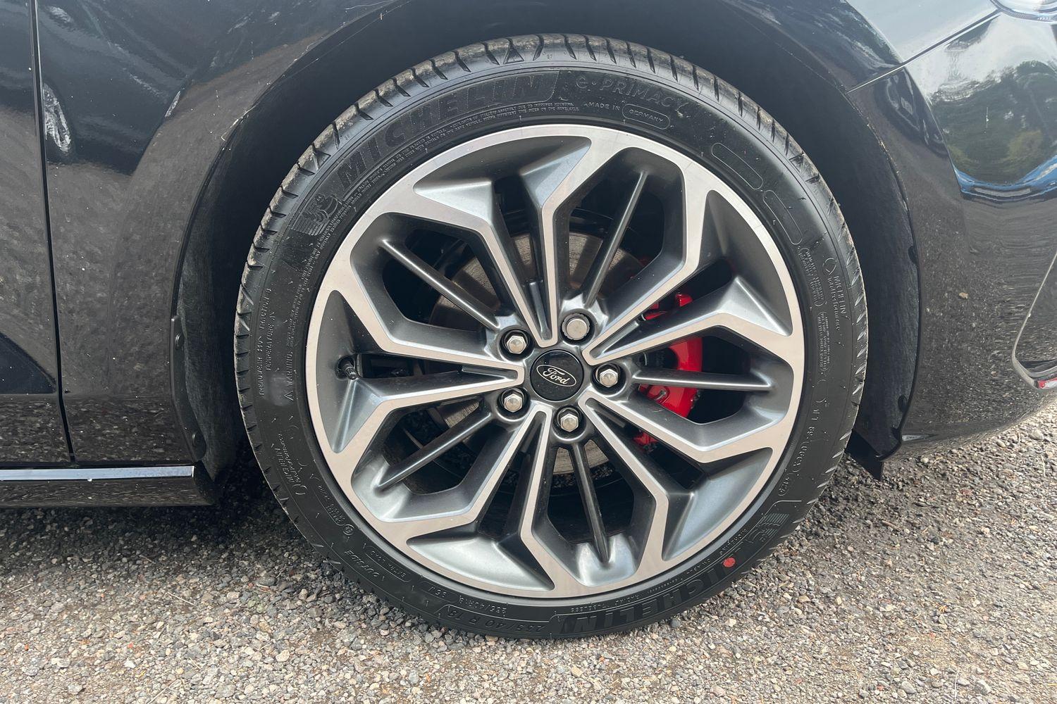 Ford FOCUS Photo 24