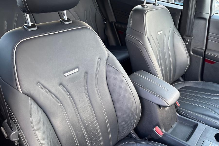 Ford KUGA Photo autoimg-8c06d4b59e1967a9a98eac6b031d6032ff2f8405.jpg