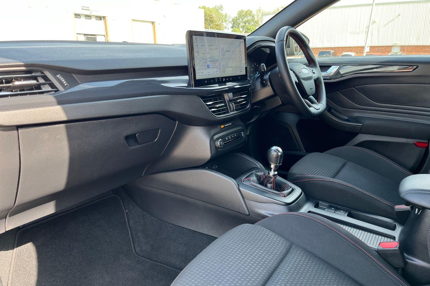 Ford Focus Photo 17