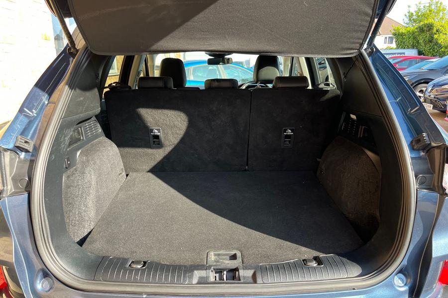 Ford KUGA Photo autoimg-8c0efc35863298d27fec675312b76c6e664e14e5.jpg