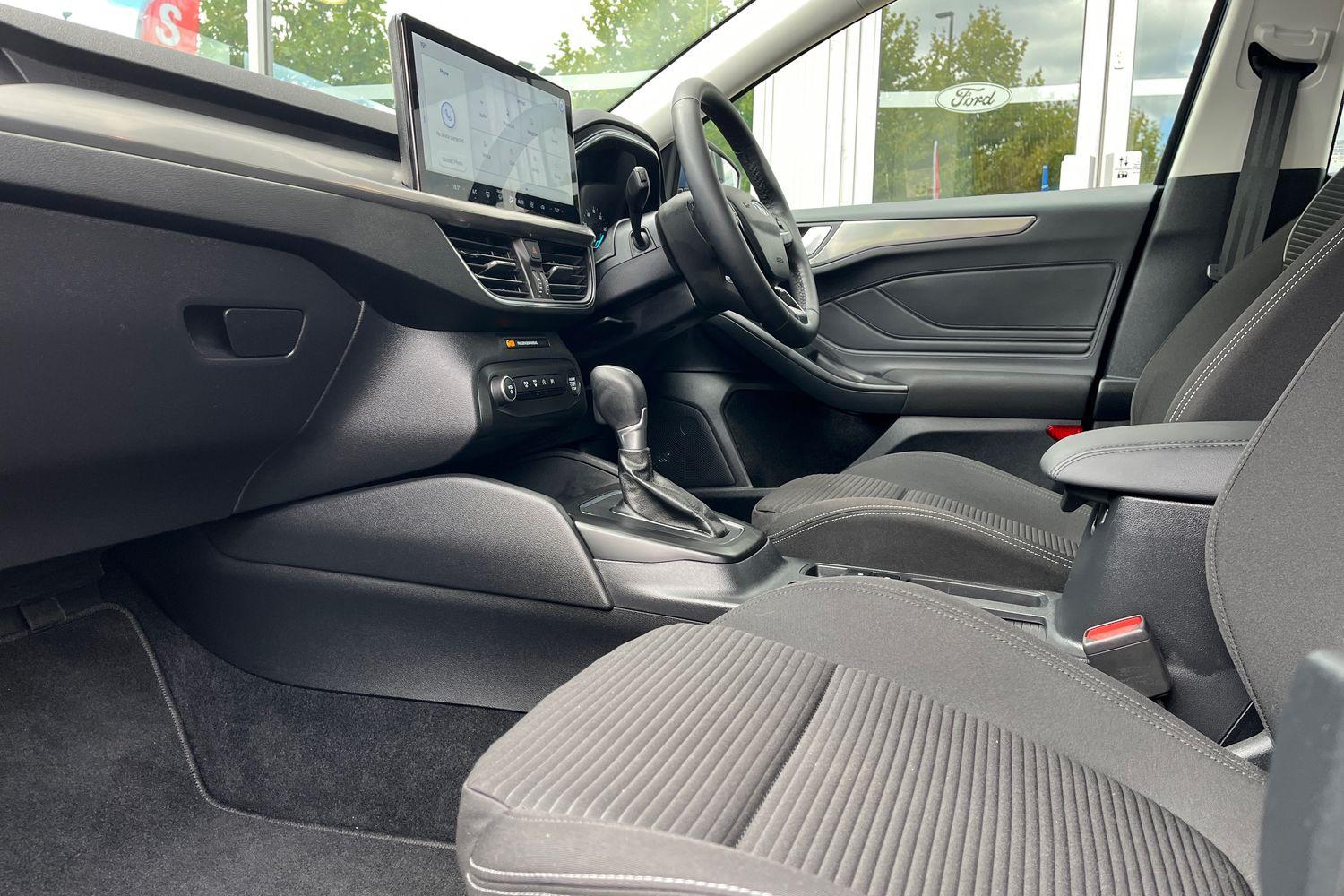Ford FOCUS Photo 17