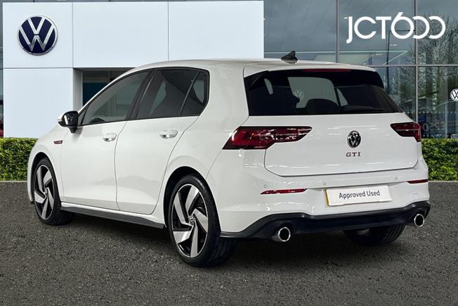 VOLKSWAGEN Golf Photo 3