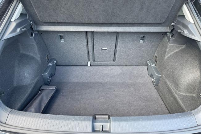 VOLKSWAGEN T-Roc Photo 12