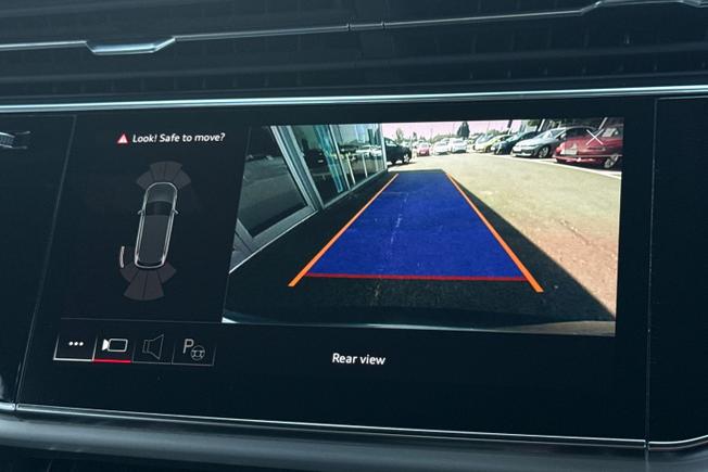 AUDI Sq7 Photo 28