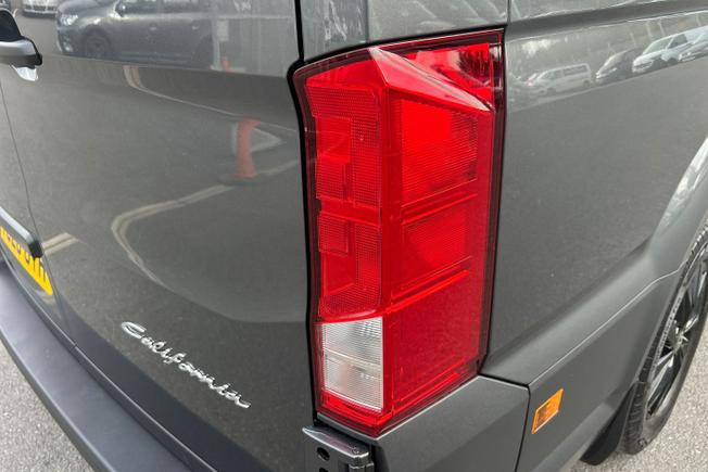 VOLKSWAGEN Grand California Photo 18