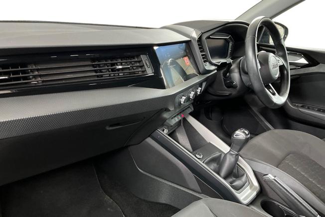 AUDI A1 Photo 2
