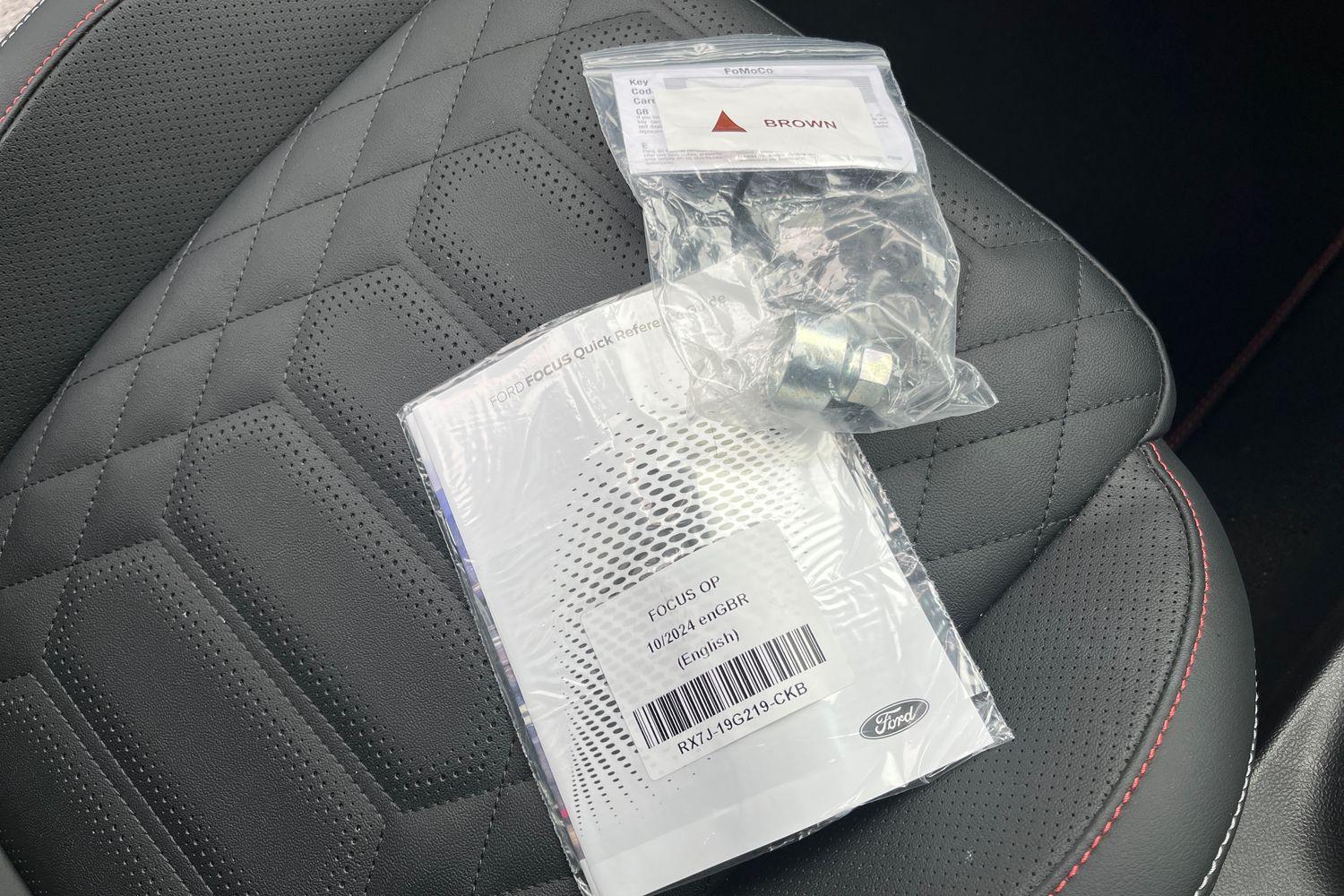 Ford FOCUS Photo 21